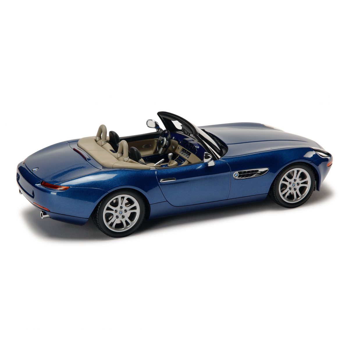 BMW Z8 Roadster 模型車 1:18